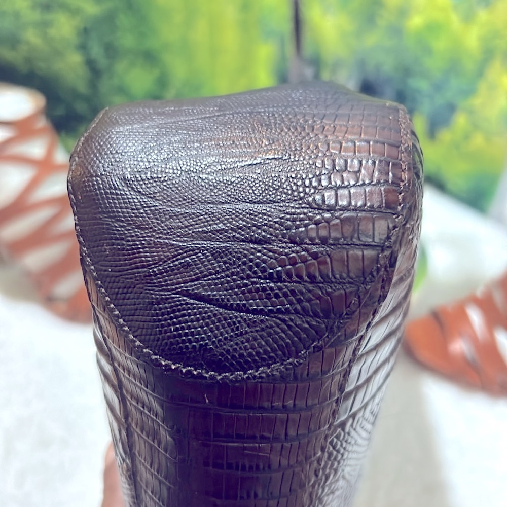 EUC Vintage Brahmin With Free Heels & Free Jewelry 2Rings 1Chain 1Earrings - Picture 11 of 17